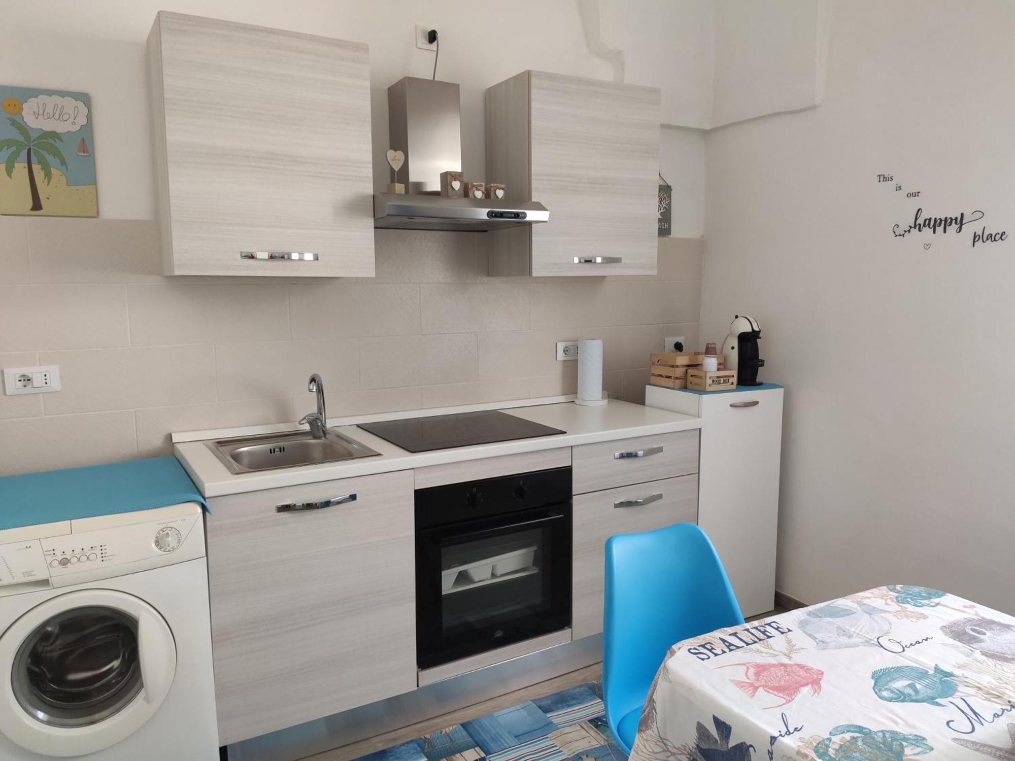 Tra Il Mare E Il Borgo - Pulsano Apartment Luaran gambar